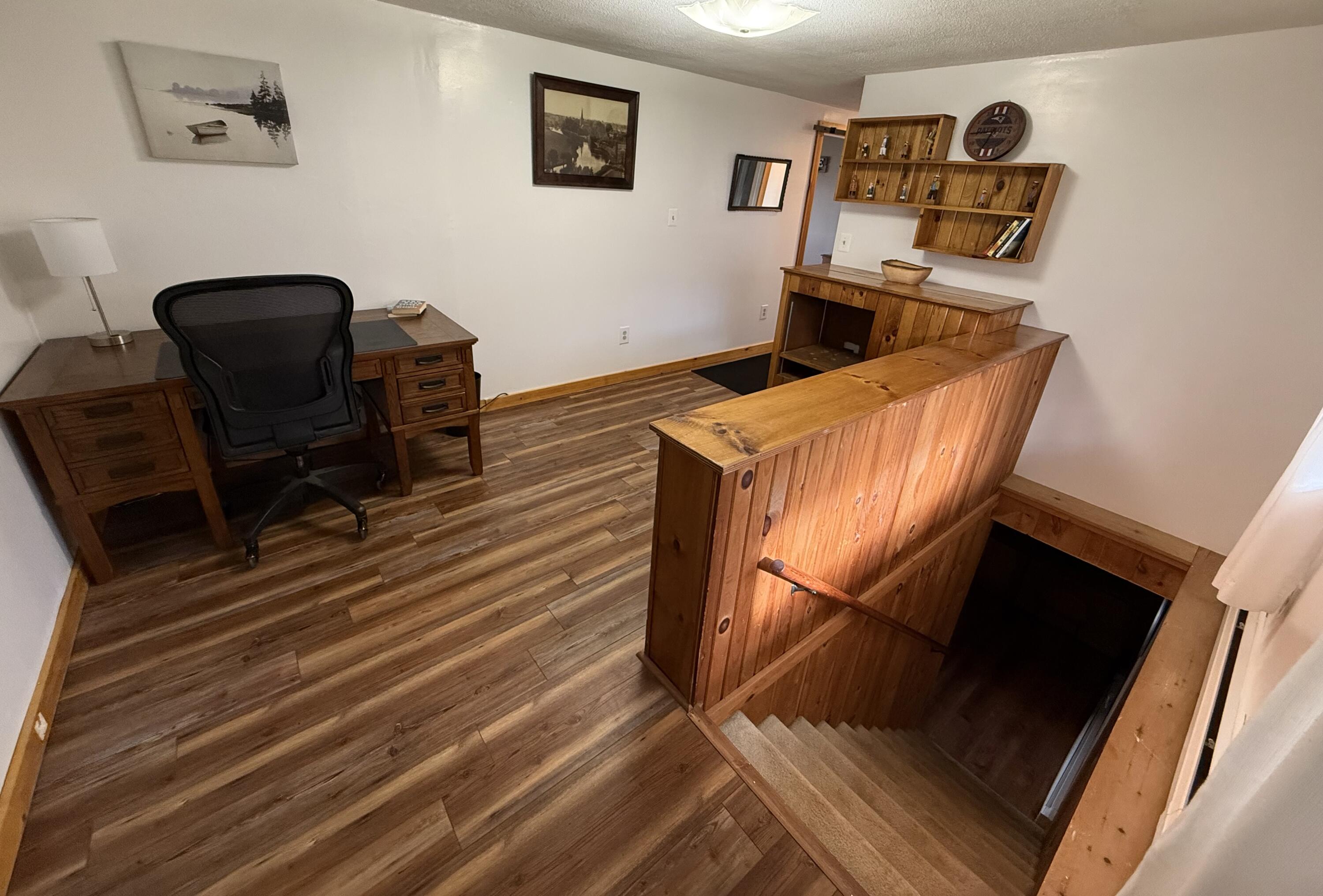 77 Meadow Road Raymond ME 04071