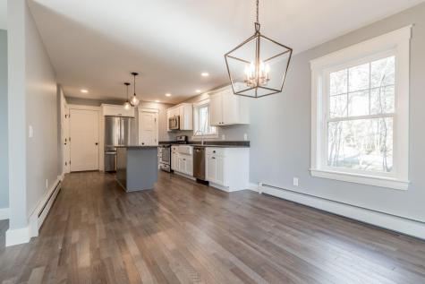 381 Middle Road Falmouth ME 04105