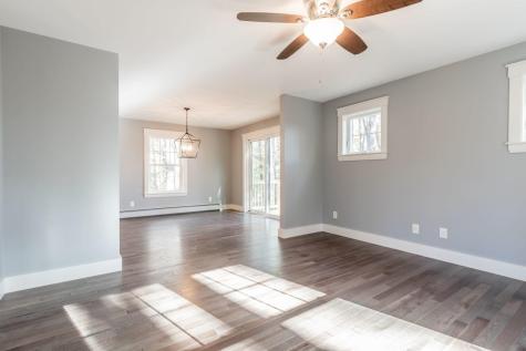 381 Middle Road Falmouth ME 04105