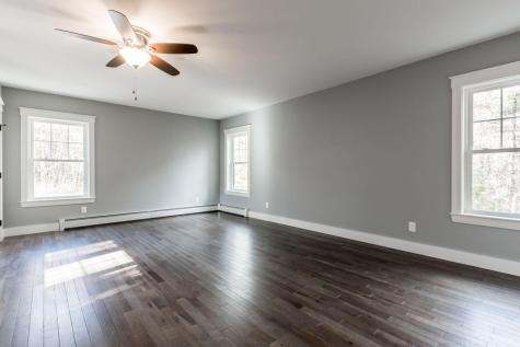 381 Middle Road Falmouth ME 04105