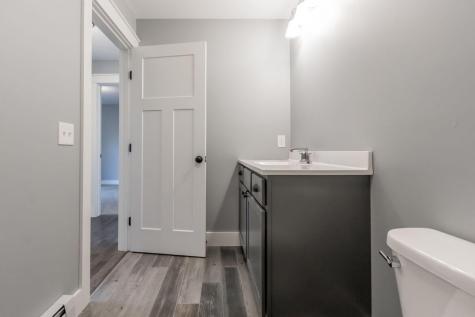 381 Middle Road Falmouth ME 04105