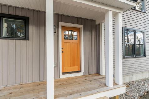381 Middle Road Falmouth ME 04105