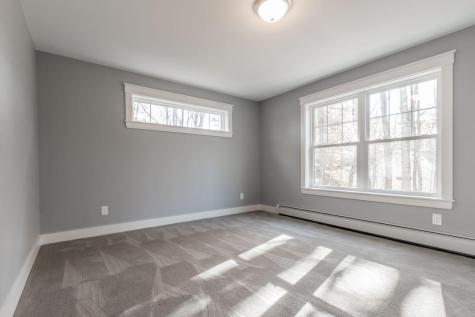 381 Middle Road Falmouth ME 04105
