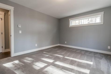 381 Middle Road Falmouth ME 04105