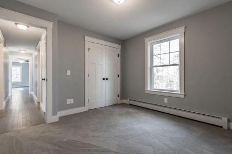 381 Middle Road Falmouth ME 04105