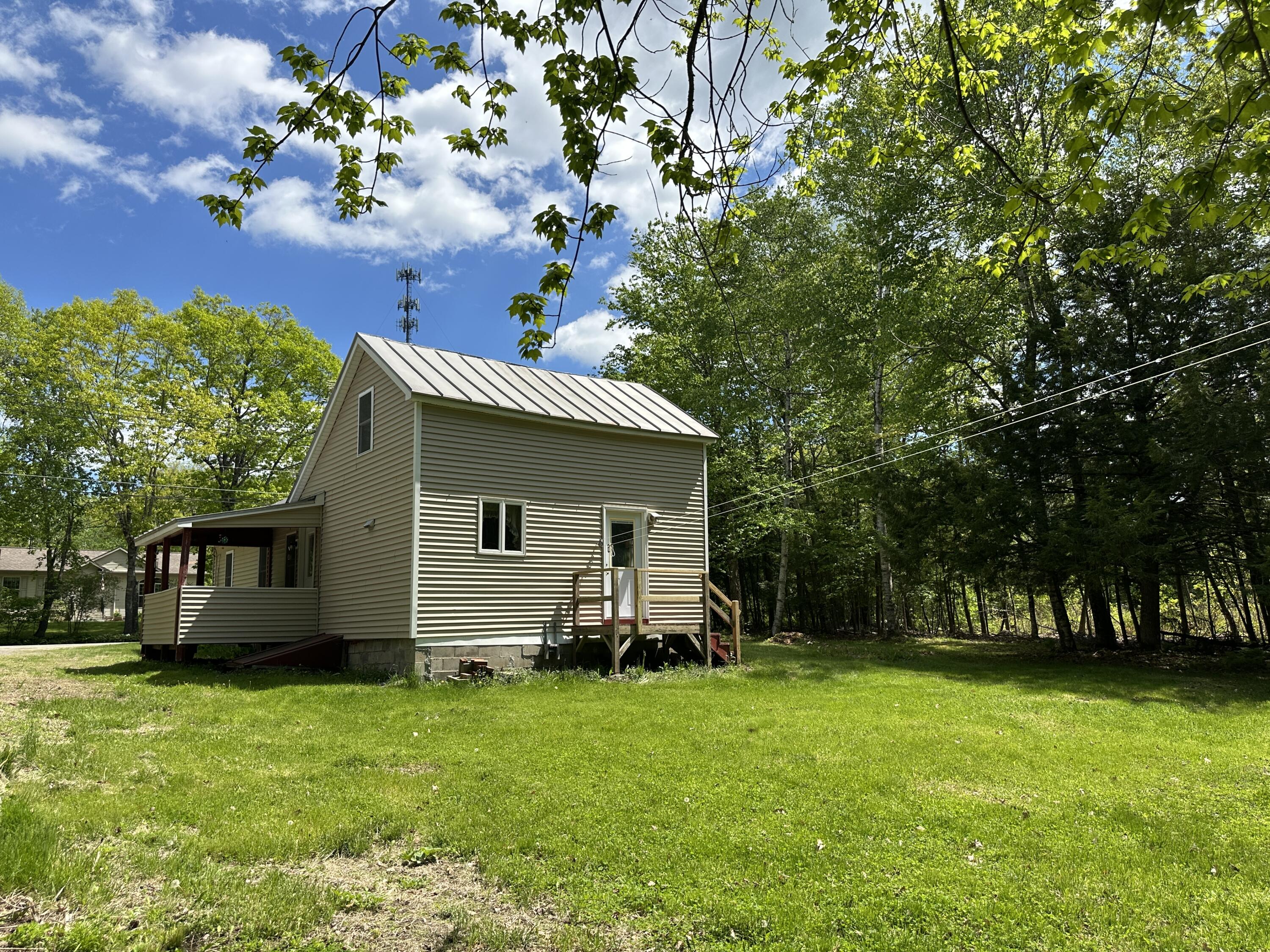 21 S Gage Road Oakland ME 04963