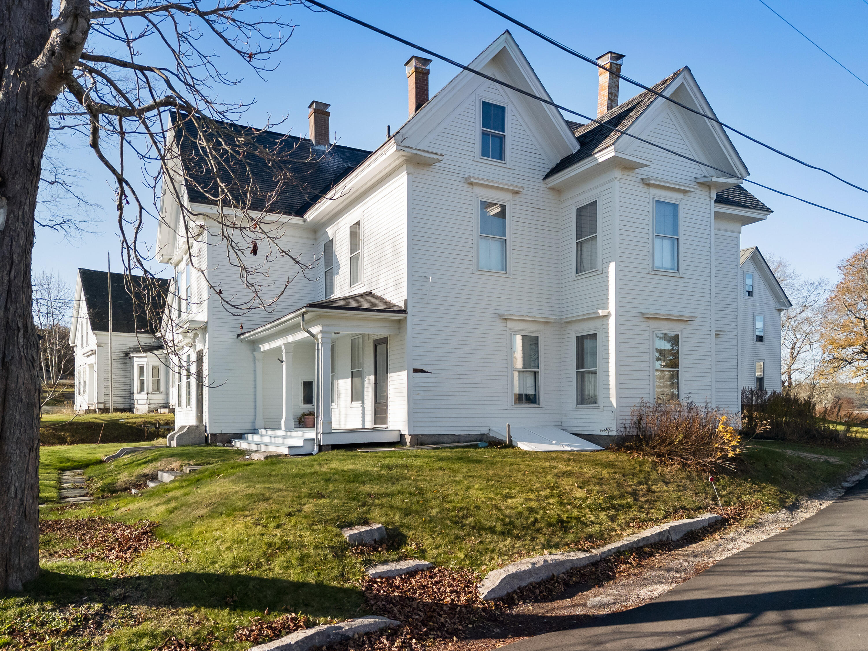 17 High Street Vinalhaven ME 04863