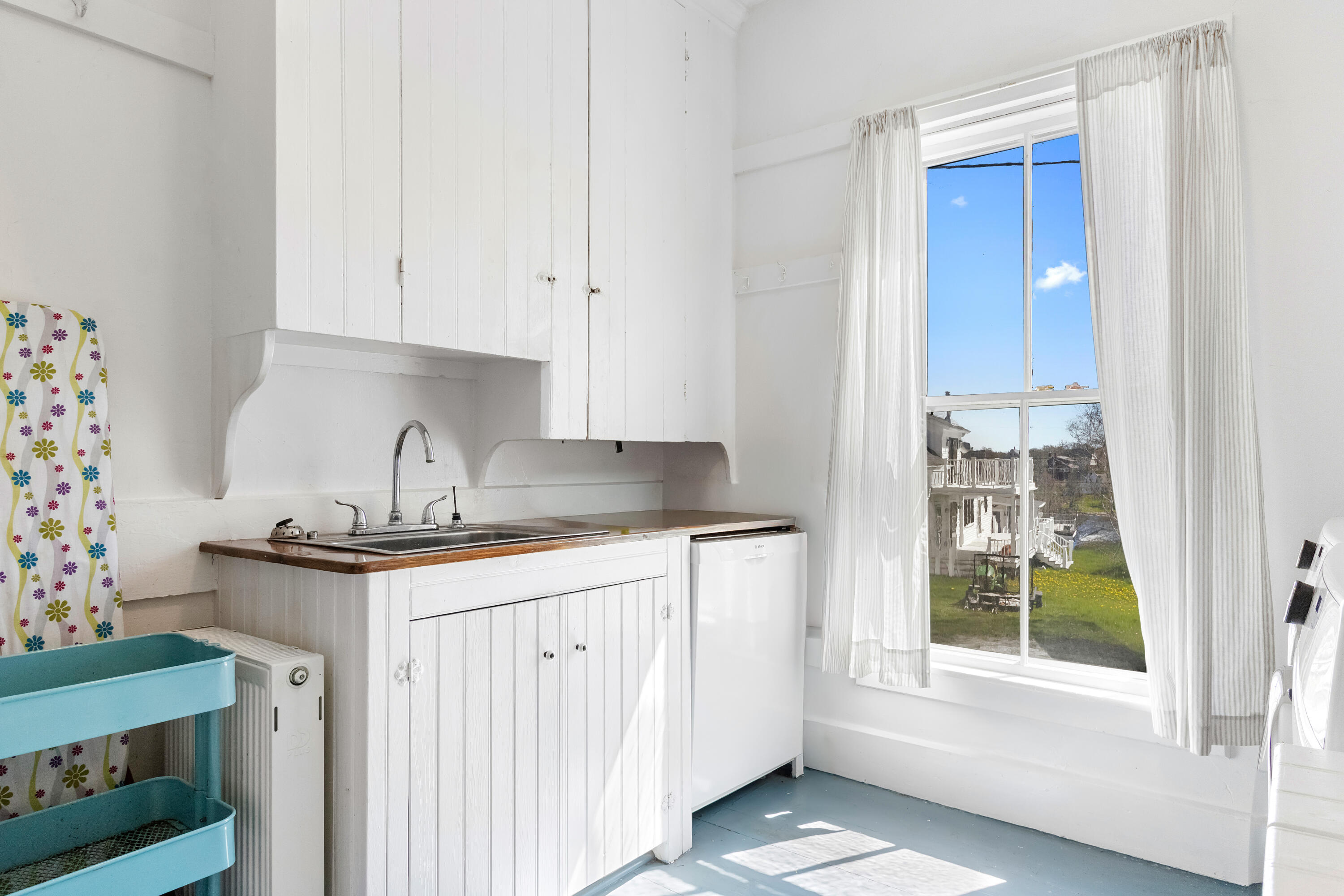 17 High Street Vinalhaven ME 04863