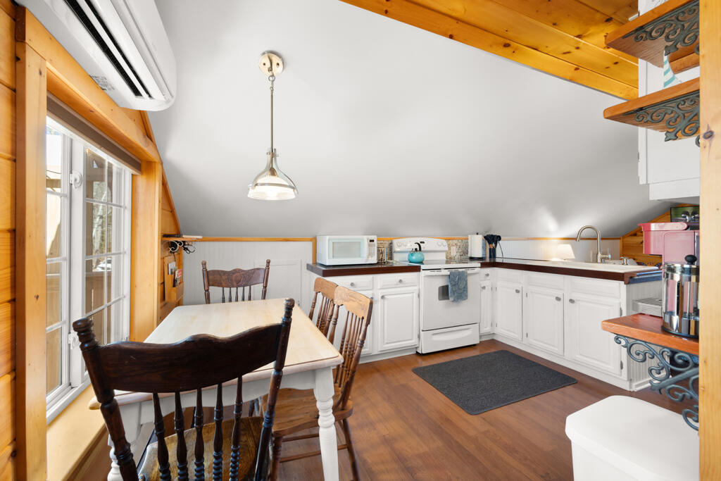 92 Conary Way Orland ME 04472