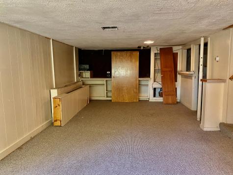 44 Sixth Street Auburn ME 04210