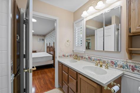 37 Longbow Court Auburn ME 04210