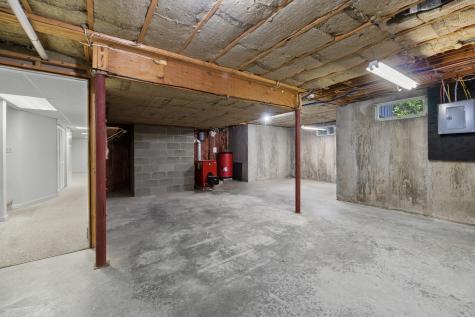 37 Longbow Court Auburn ME 04210