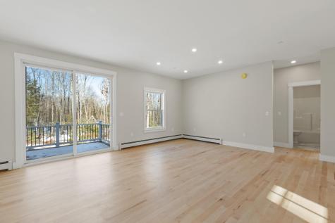 10 Evelyn's Way Hollis ME 04042