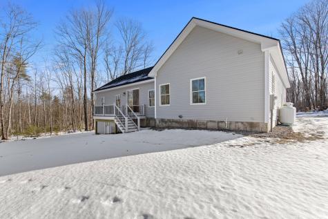 10 Evelyn's Way Hollis ME 04042