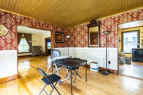33 Hillcrest Street Auburn ME 04210