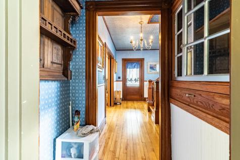 33 Hillcrest Street Auburn ME 04210