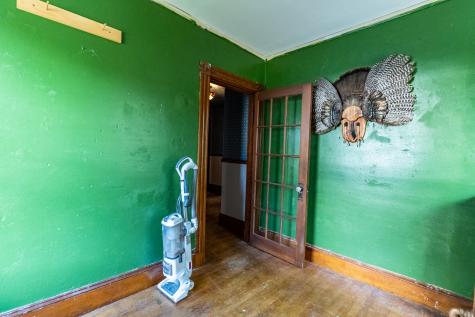 33 Hillcrest Street Auburn ME 04210