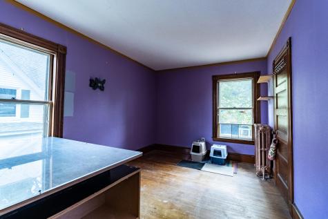 33 Hillcrest Street Auburn ME 04210