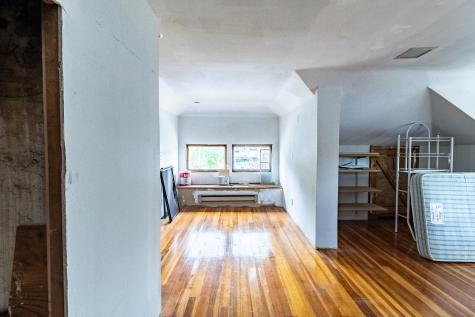 33 Hillcrest Street Auburn ME 04210