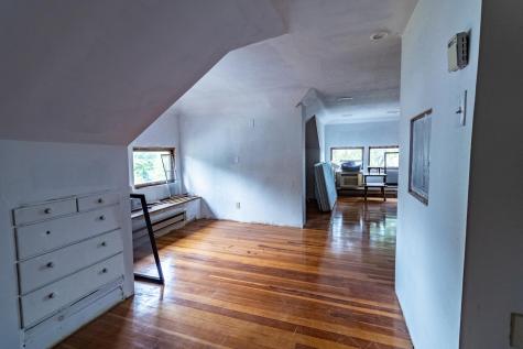 33 Hillcrest Street Auburn ME 04210