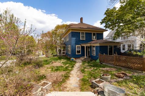 33 Hillcrest Street Auburn ME 04210