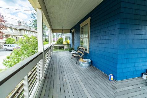 33 Hillcrest Street Auburn ME 04210