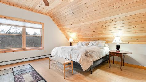 18 Lover's Lane Bethel ME 04217