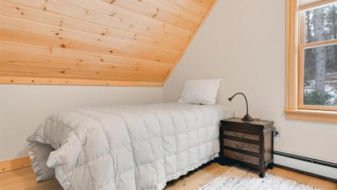 18 Lover's Lane Bethel ME 04217