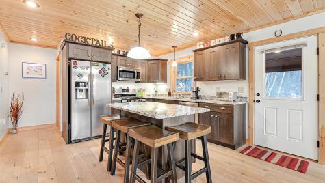 18 Lover's Lane Bethel ME 04217