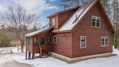 18 Lover's Lane Bethel ME 04217