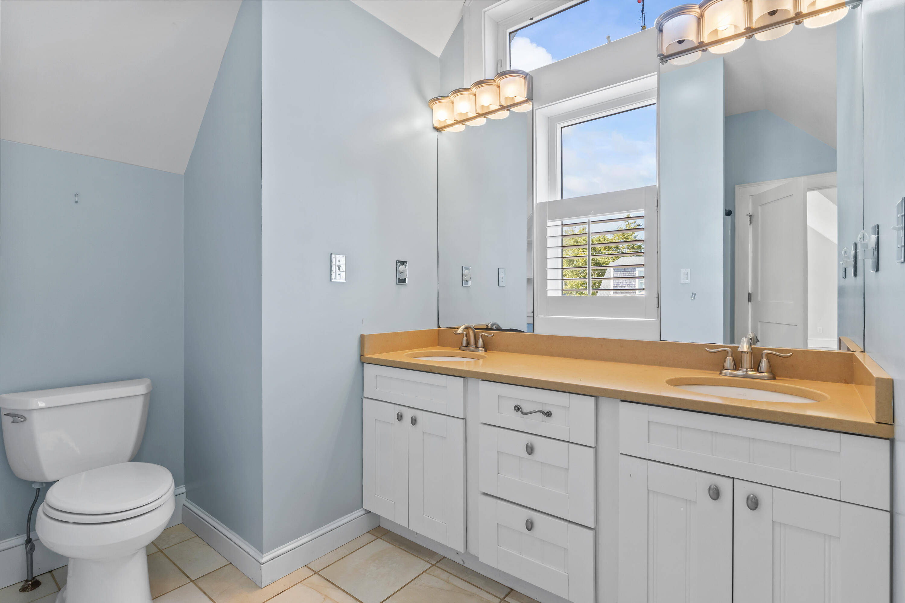 19 Hugh Avenue Harpswell ME 04003