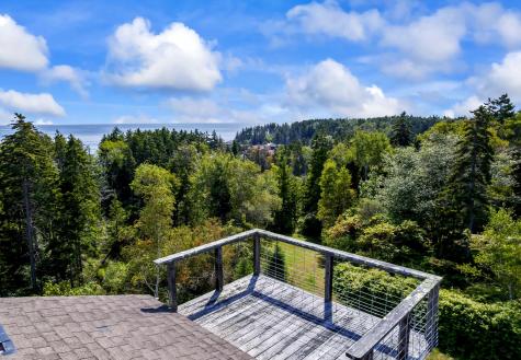 19 Hugh Avenue Harpswell ME 04003