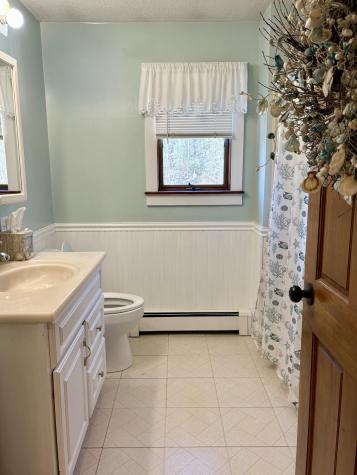 593 W Main Street Waldoboro ME 04572