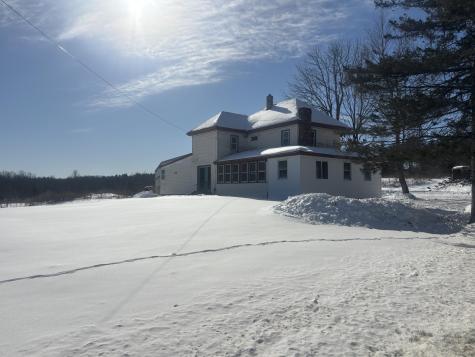 187 Gray Road Vassalboro ME 04989