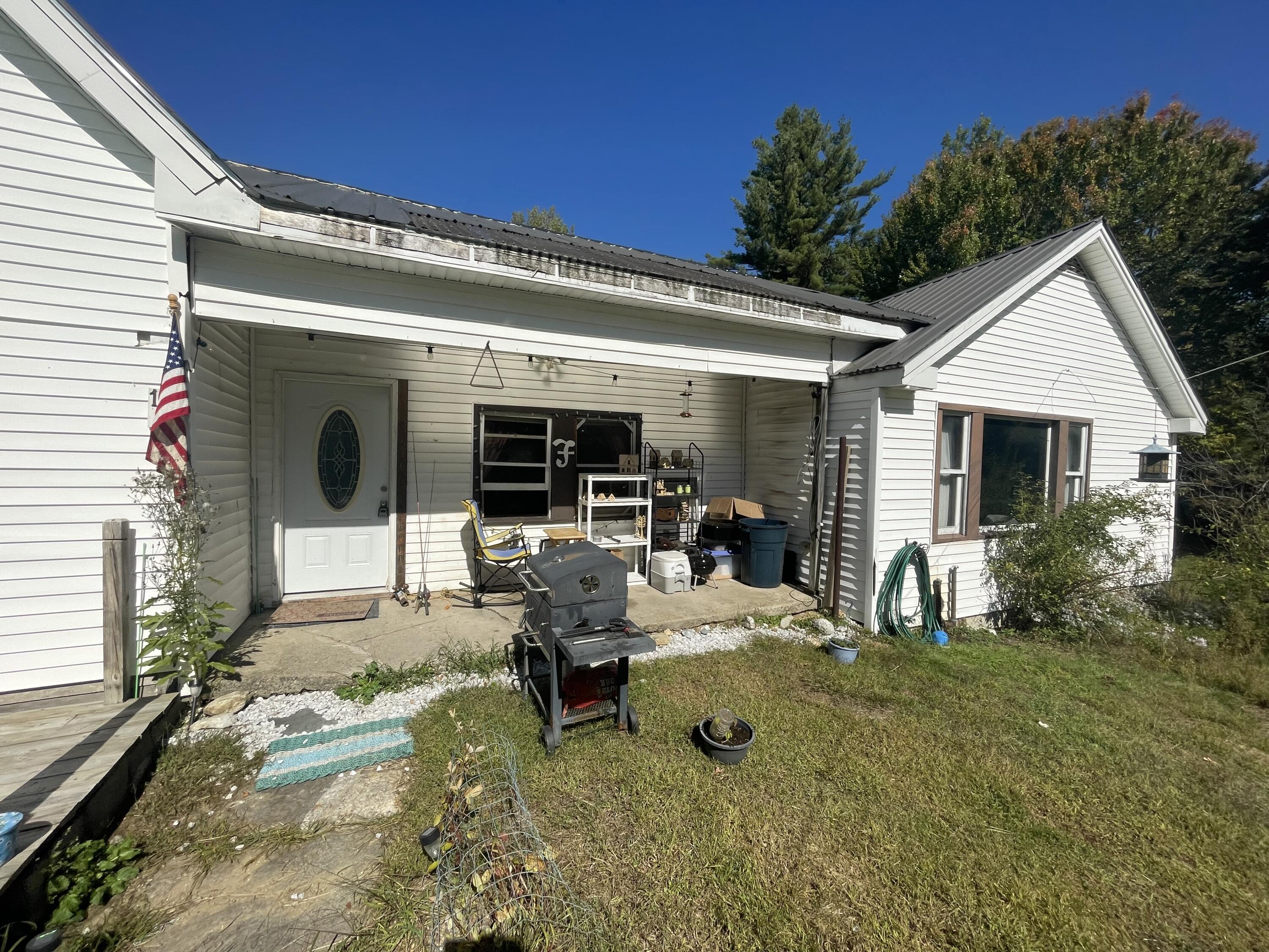 15 Royal Ridge Lane Paris ME 04281