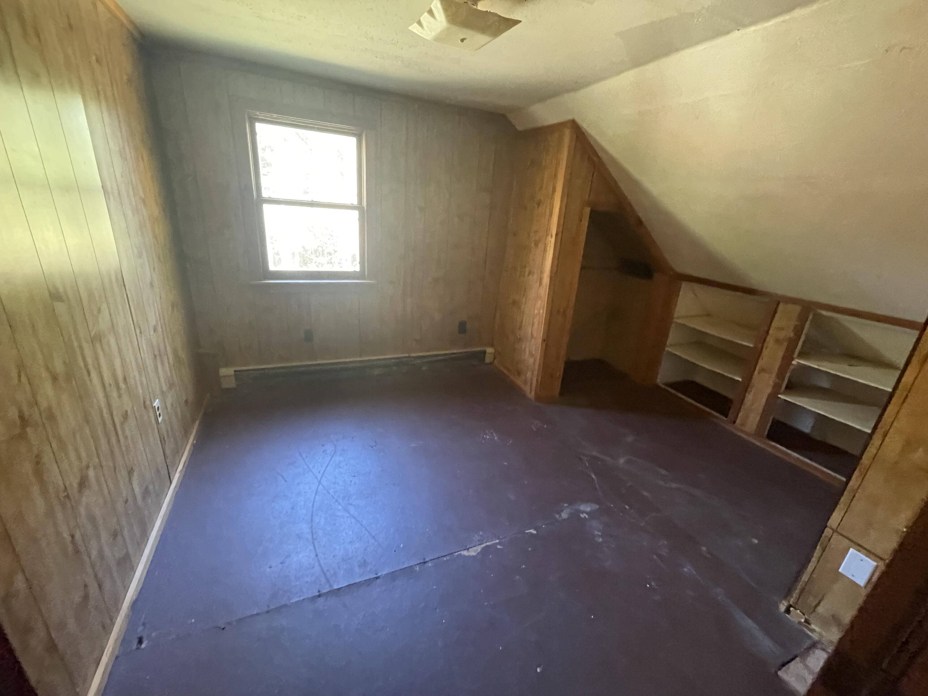 15 Royal Ridge Lane Paris ME 04281