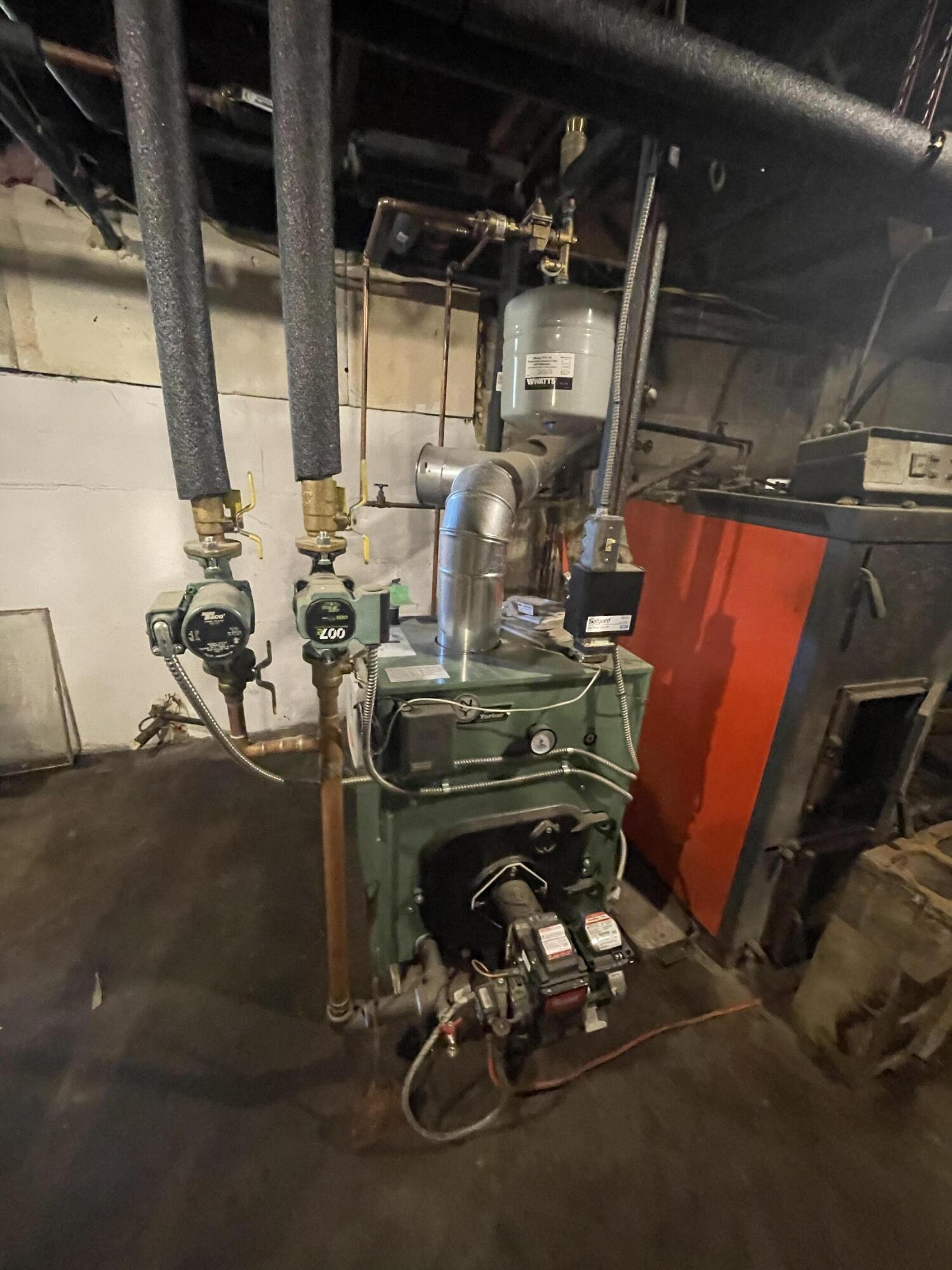 15 Royal Ridge Lane Paris ME 04281