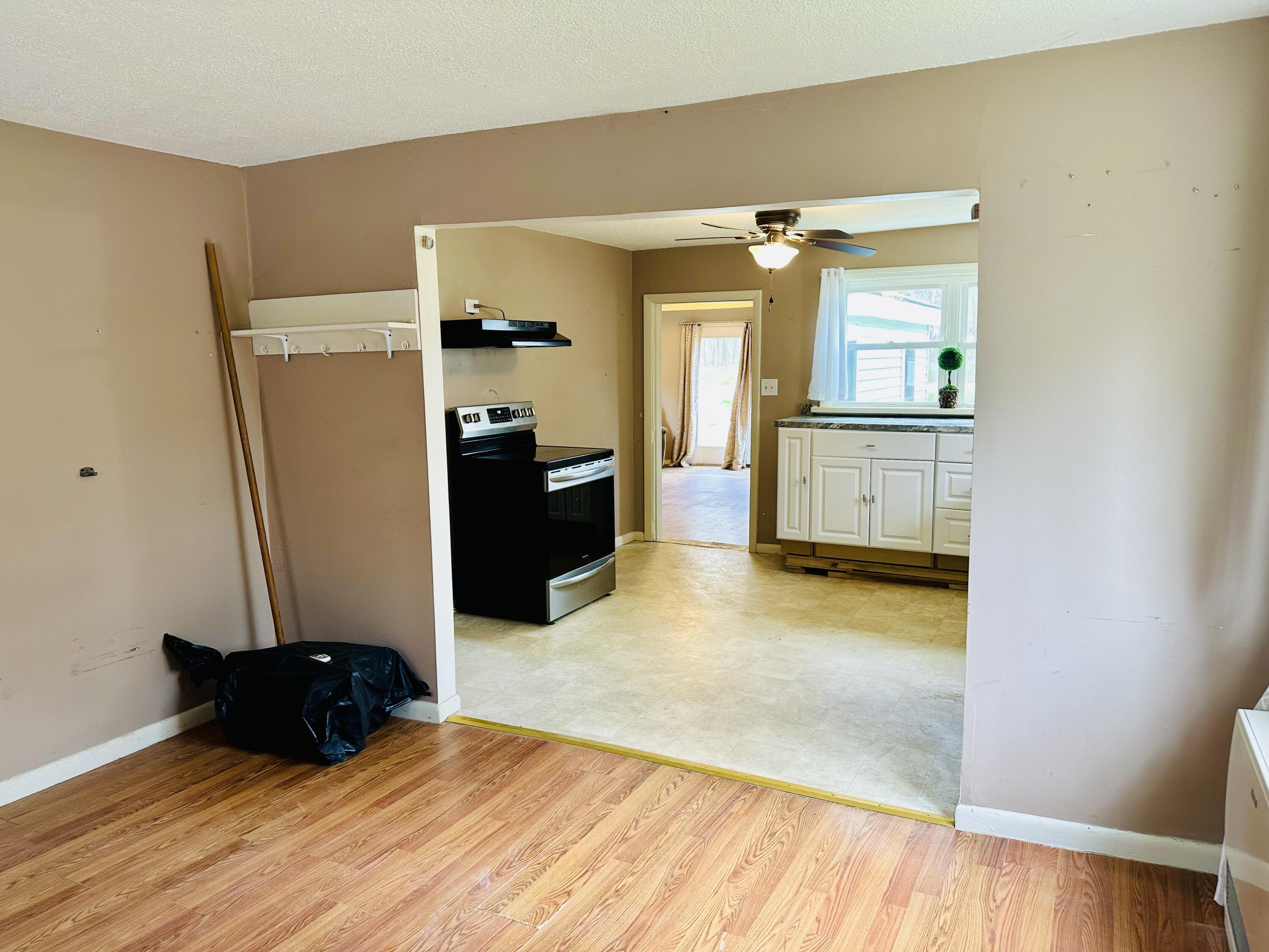28 Mount Vernon Road Augusta ME 04330