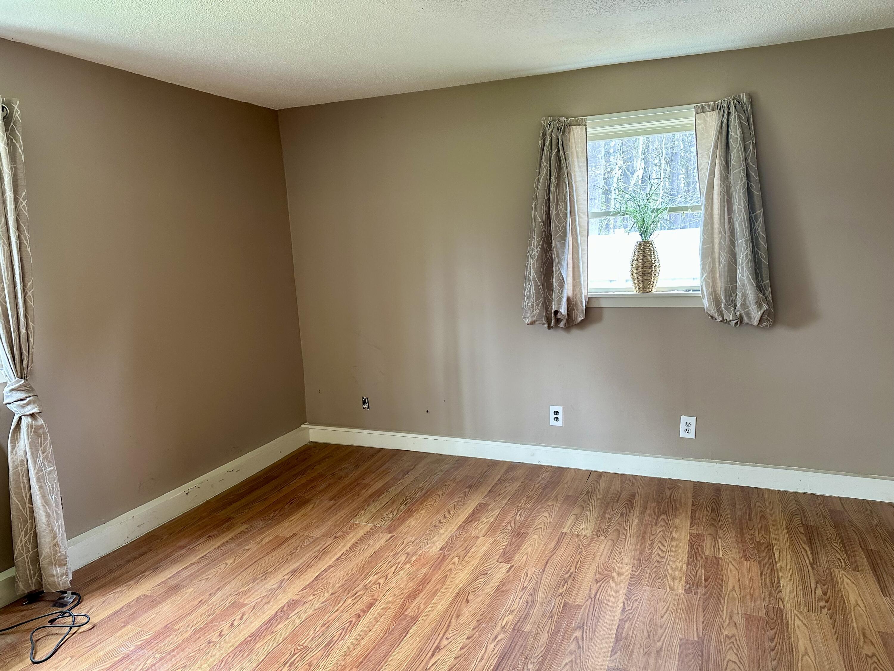 28 Mount Vernon Road Augusta ME 04330