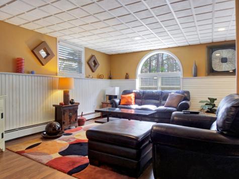 437 Belgrade Road Oakland ME 04963