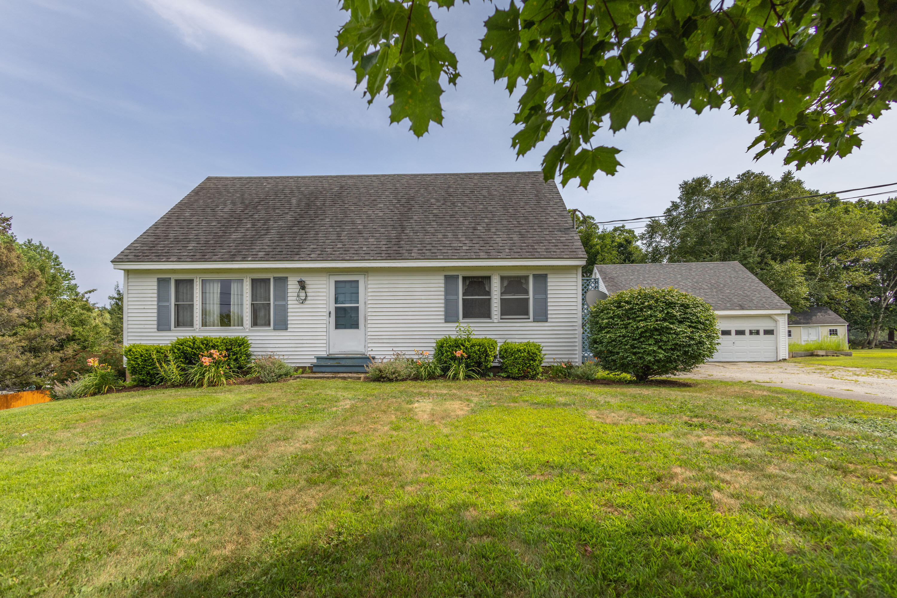 25 Mountain View Drive Rockland ME 04841