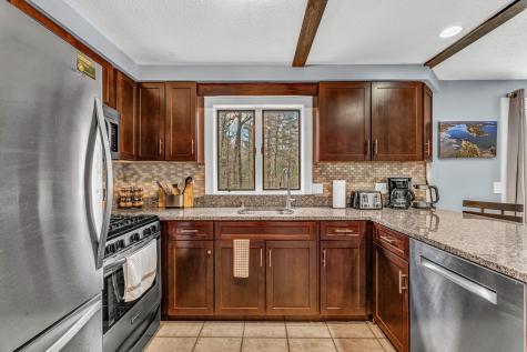 8 Evergreen Drive Freeport ME 04032