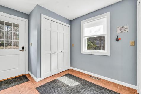 8 Evergreen Drive Freeport ME 04032