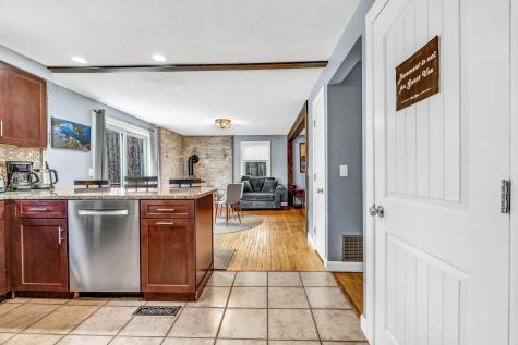 8 Evergreen Drive Freeport ME 04032