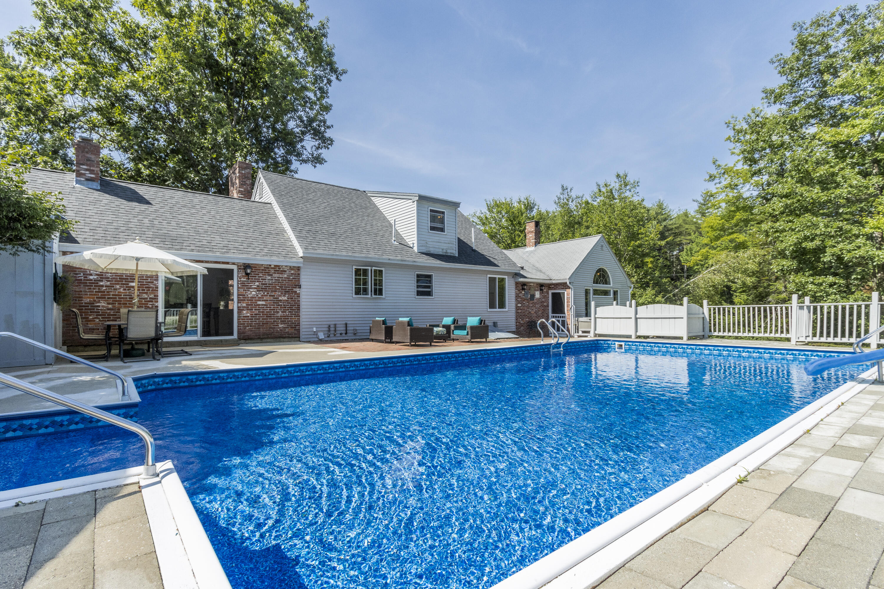 33 Rabbit Road Durham ME 04222