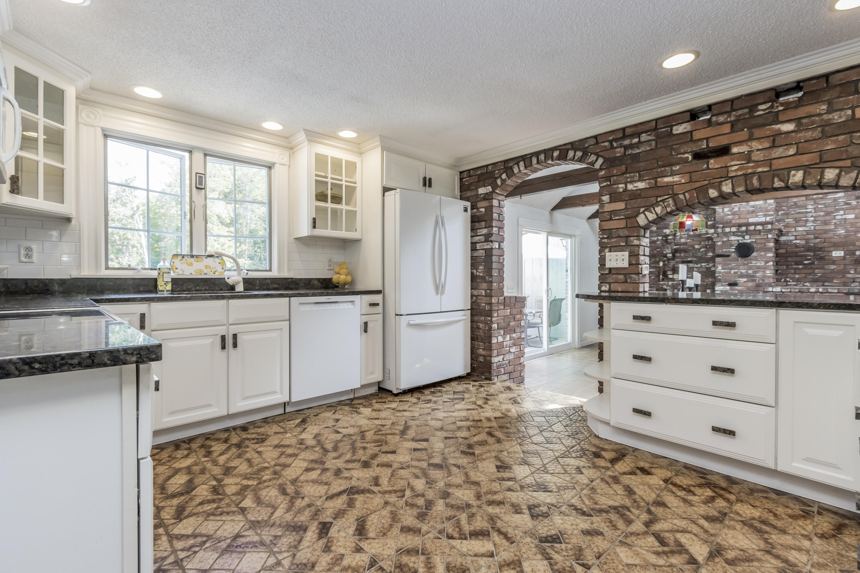 33 Rabbit Road Durham ME 04222