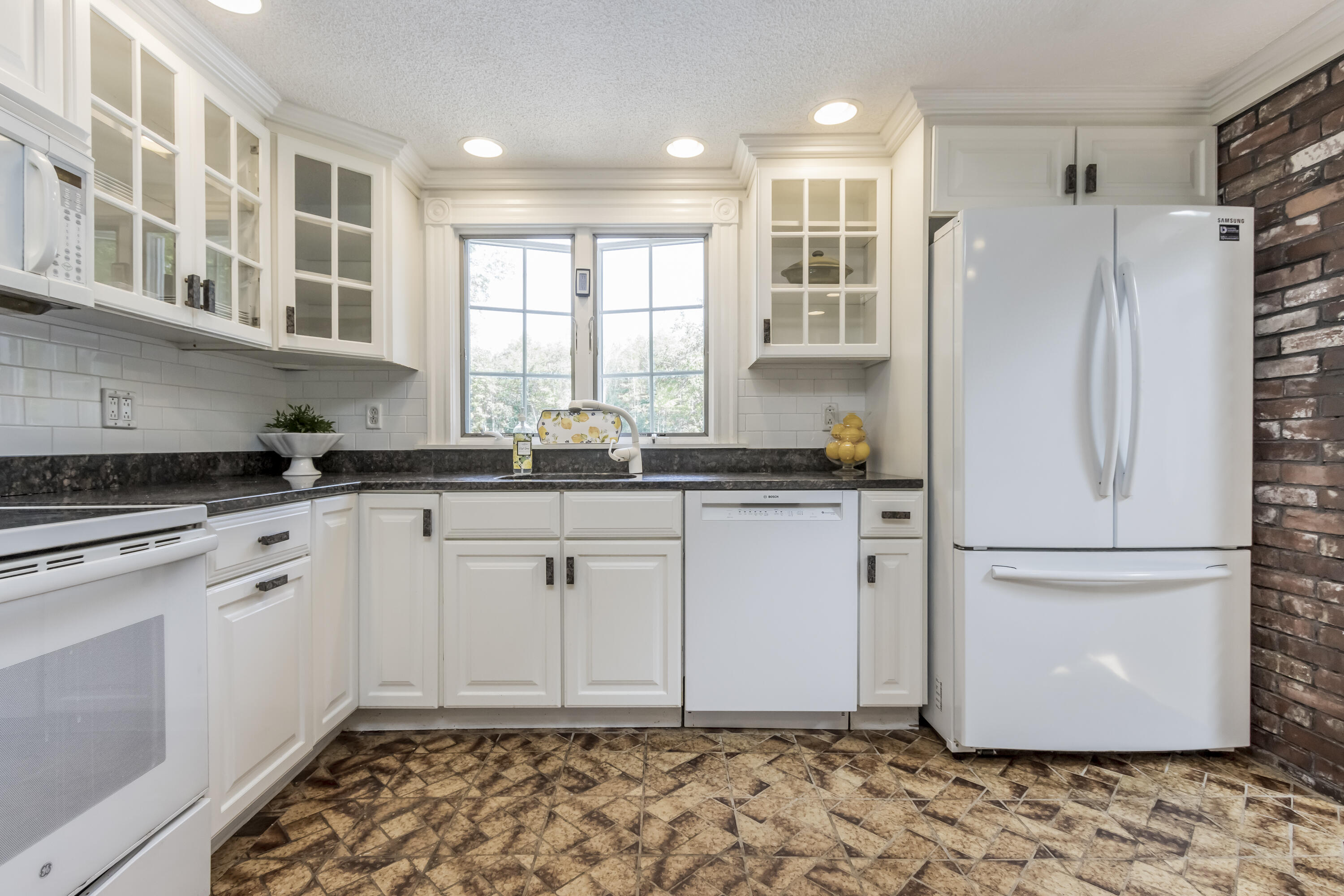 33 Rabbit Road Durham ME 04222