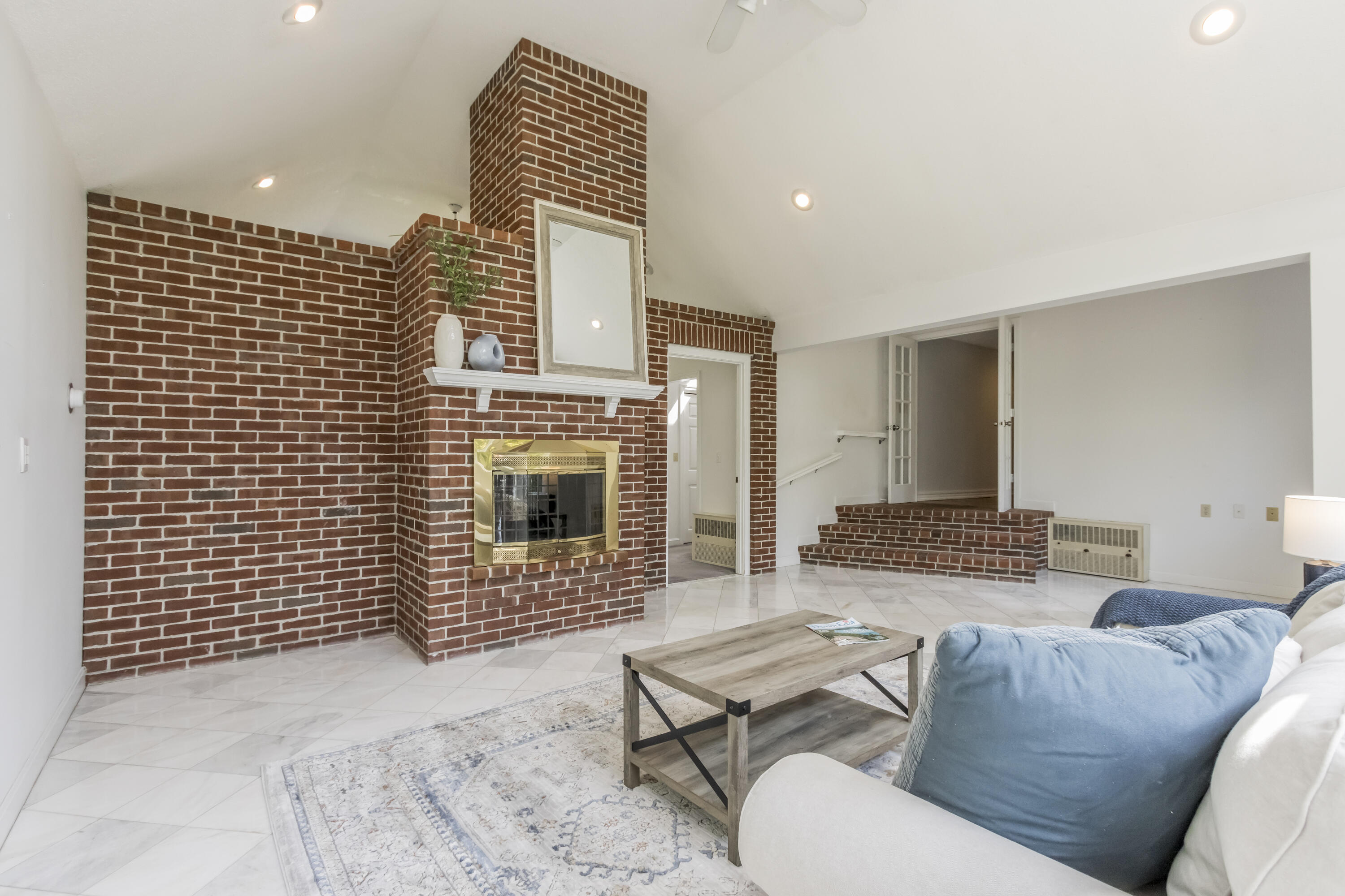 33 Rabbit Road Durham ME 04222