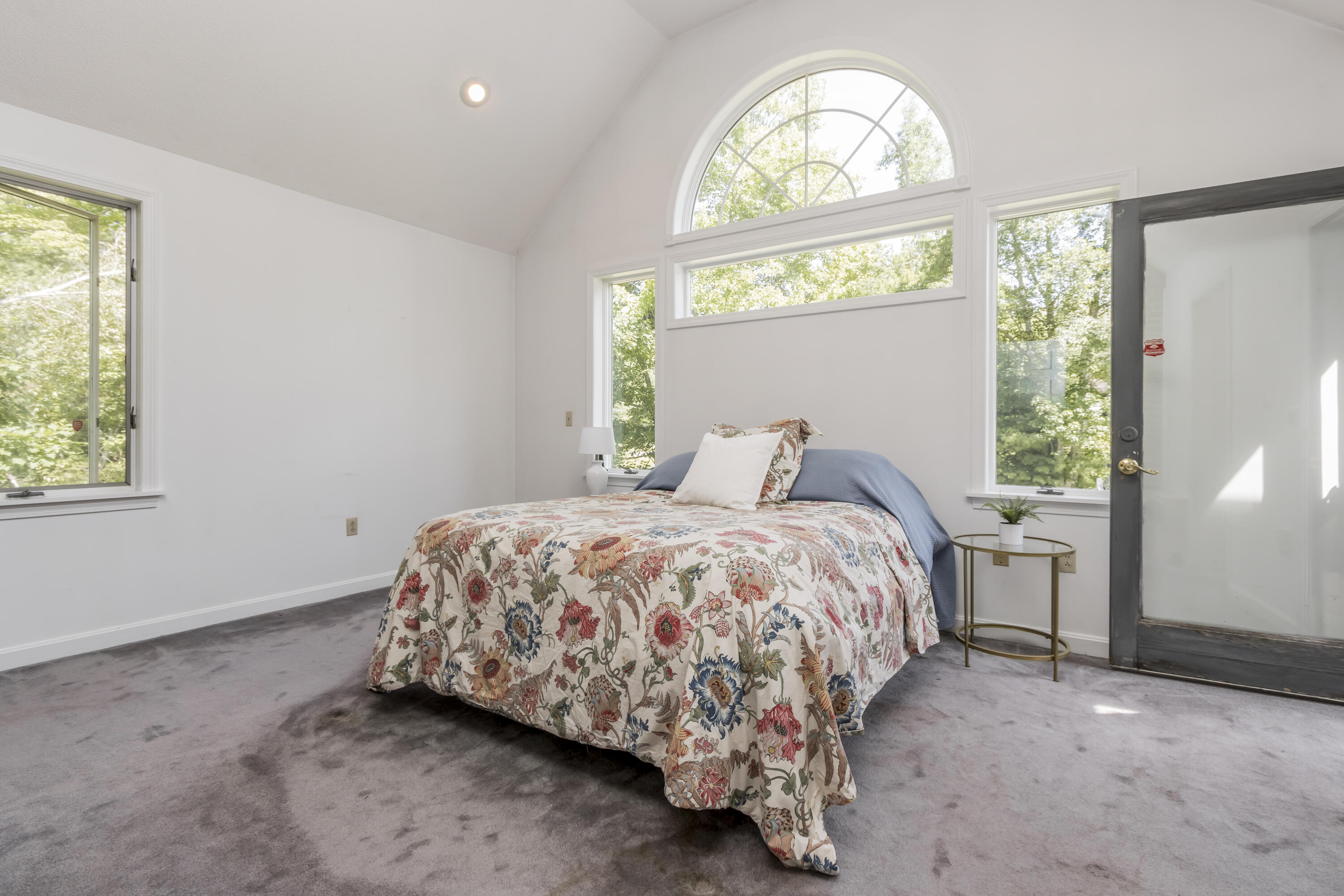 33 Rabbit Road Durham ME 04222