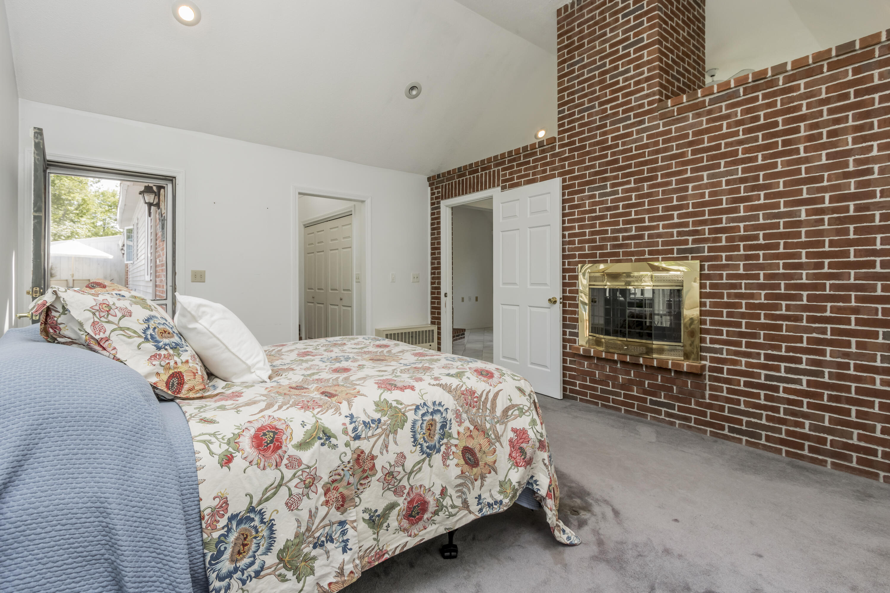 33 Rabbit Road Durham ME 04222